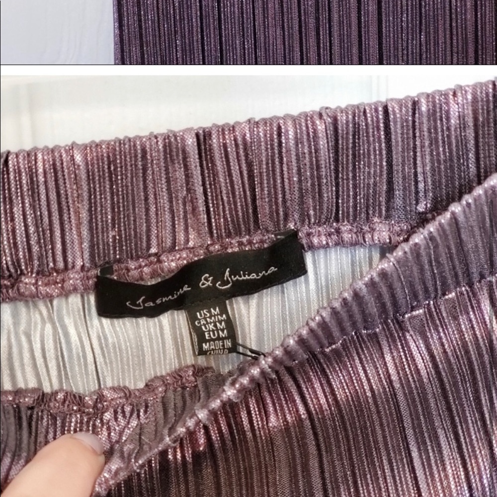 NWT Metallic MIDI skirt - Picture 3 of 5